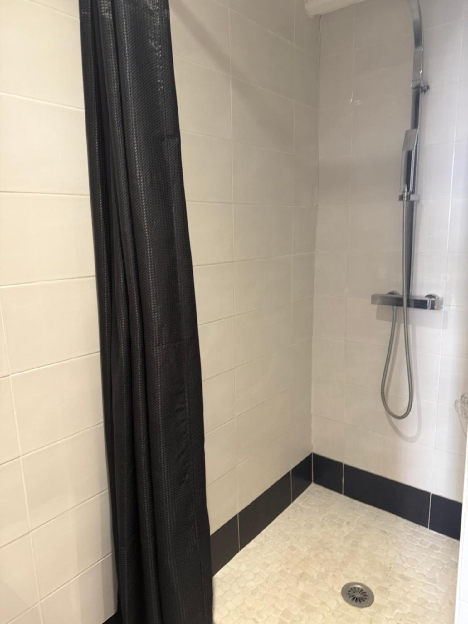Studio 30 M2 Avec Jardin Dans Maison De Maitre Béziers Esterno foto